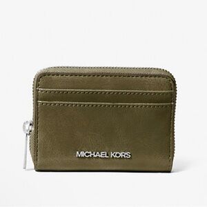Michael Kors Olive Jet Set Medium Distressed Zip Card Case-